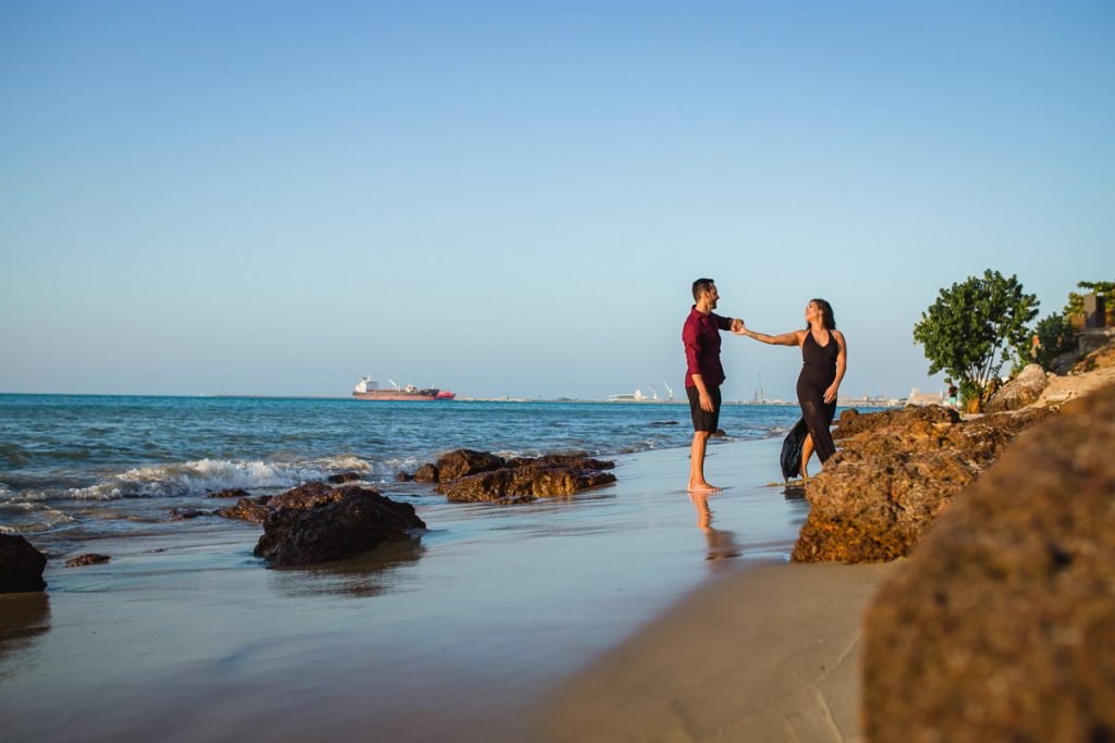 foto de casal na Praia de Meireles, Fortaleza - CE