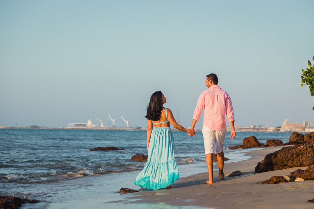 foto de casal na Praia de Meireles, Fortaleza - CE