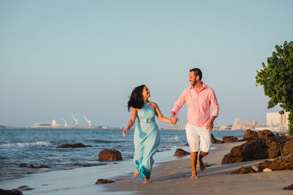 foto de casal na Praia de Meireles, Fortaleza - CE