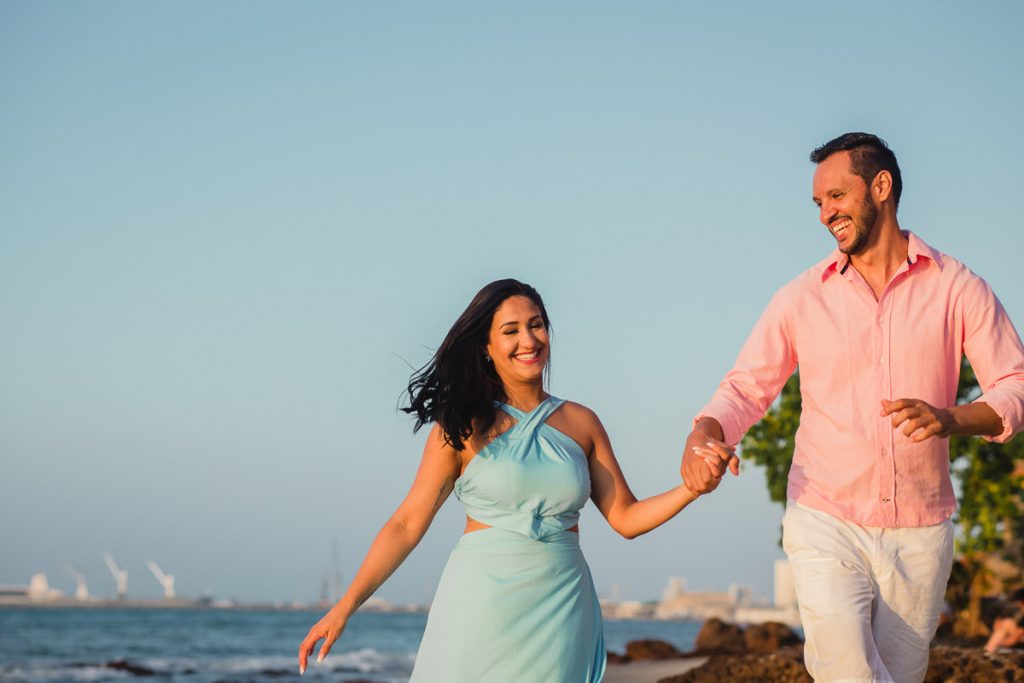 foto de casal na Praia de Meireles, Fortaleza - CE