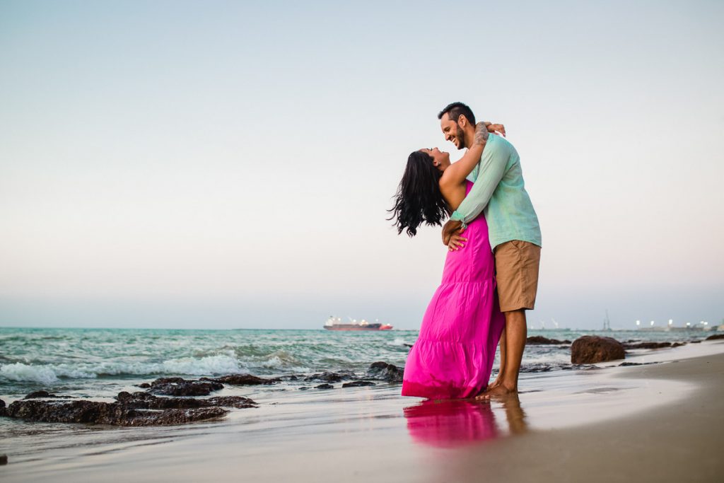 foto de casal na Praia de Meireles, Fortaleza - CE