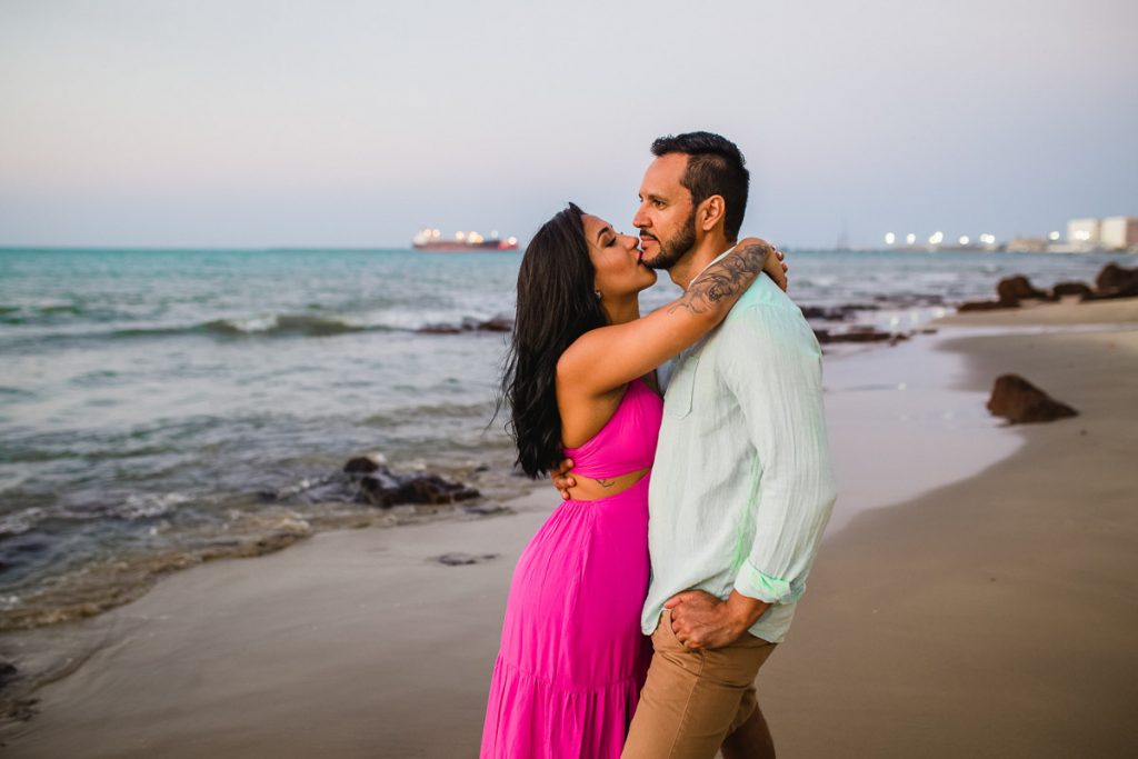 foto de casal na Praia de Meireles, Fortaleza - CE