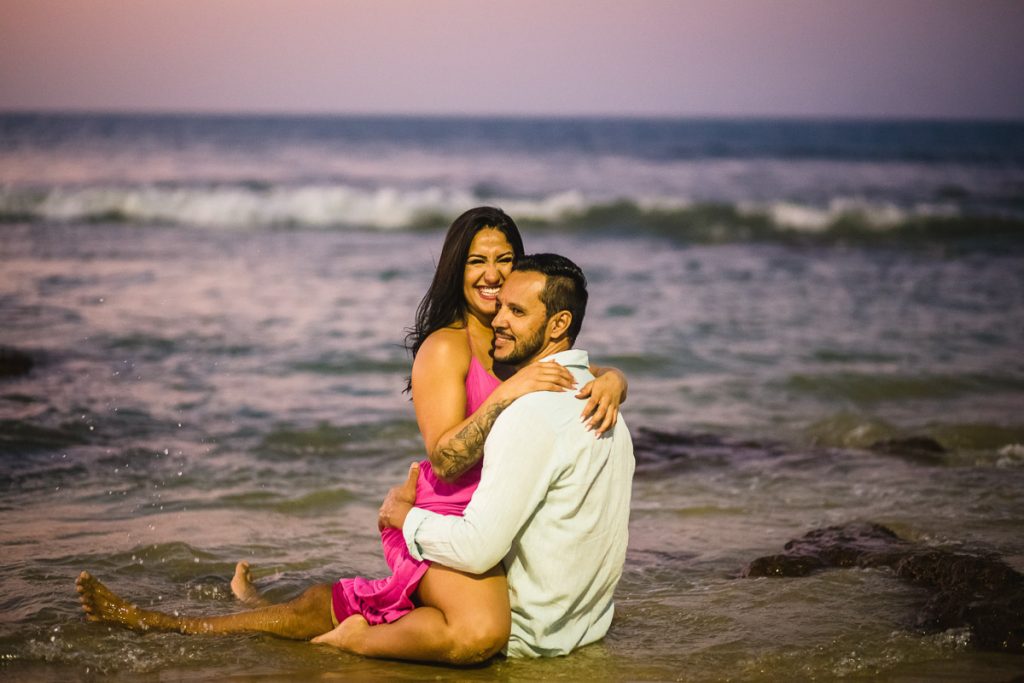 foto de casal na Praia de Meireles, Fortaleza - CE