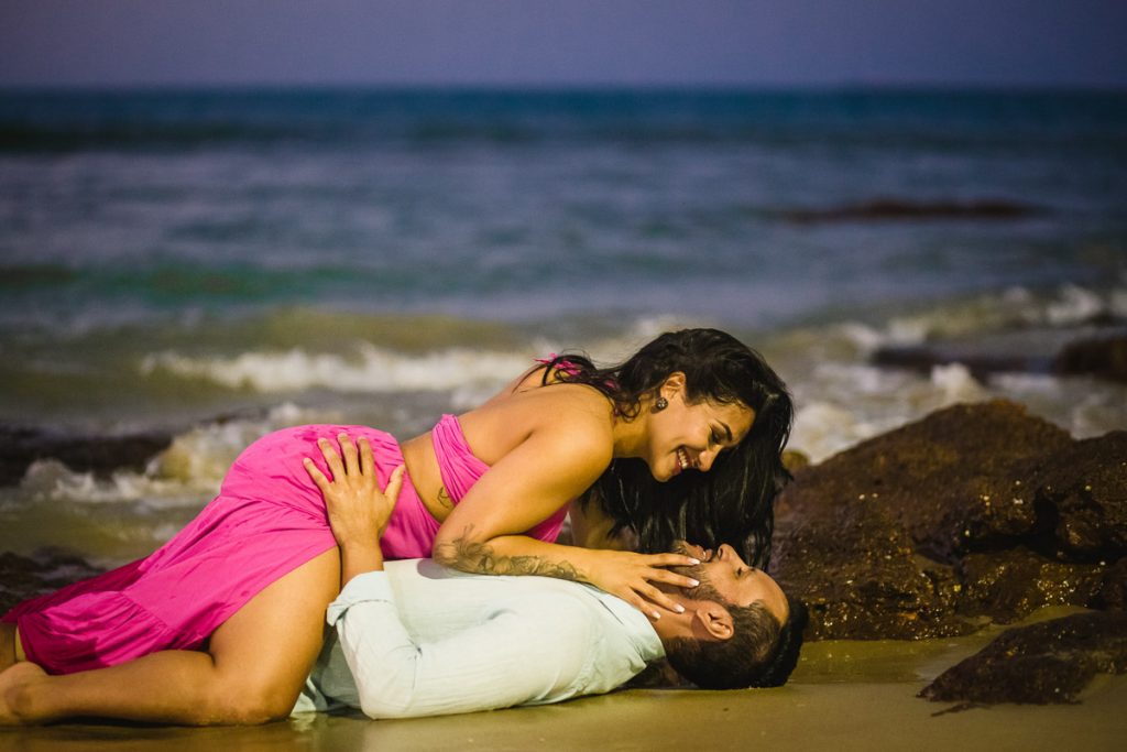 foto de casal na Praia de Meireles, Fortaleza - CE